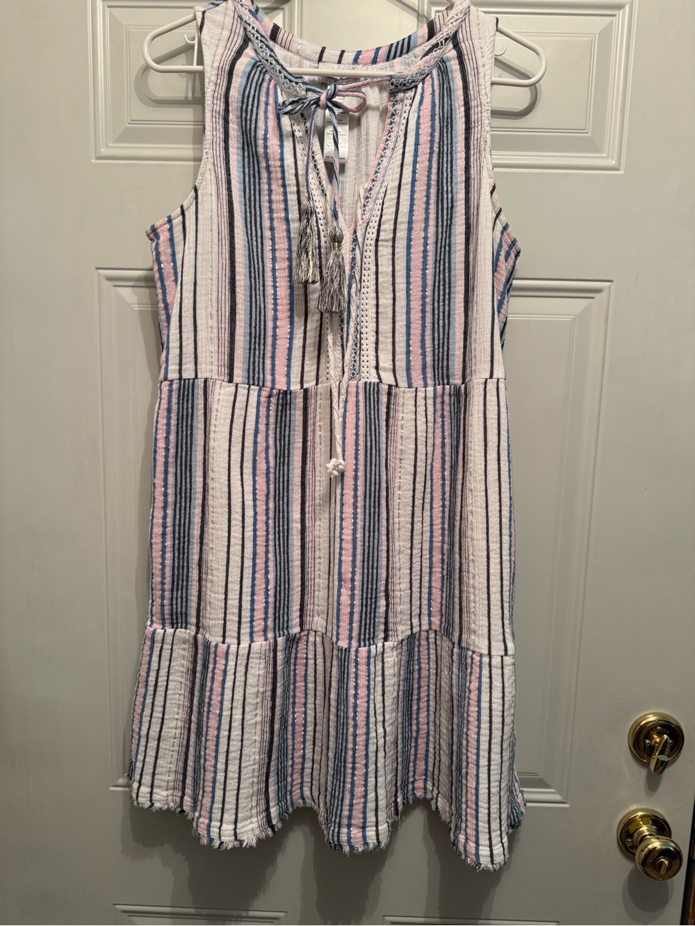 Tommy Bahama multicolored striped tasseled tie-neck detail blue pink silver Med